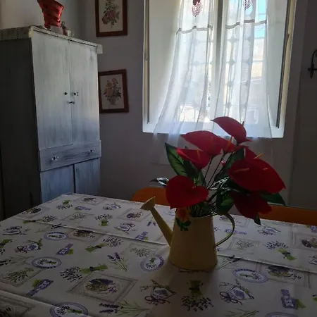 Il Rosso Volterrano Apartment *